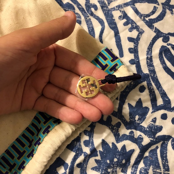 Tory Burch dust bag - Picture 3 of 5